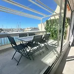 Le Plaisancier - Terrasse Vue Sur Le Port De Plaisance Parking *